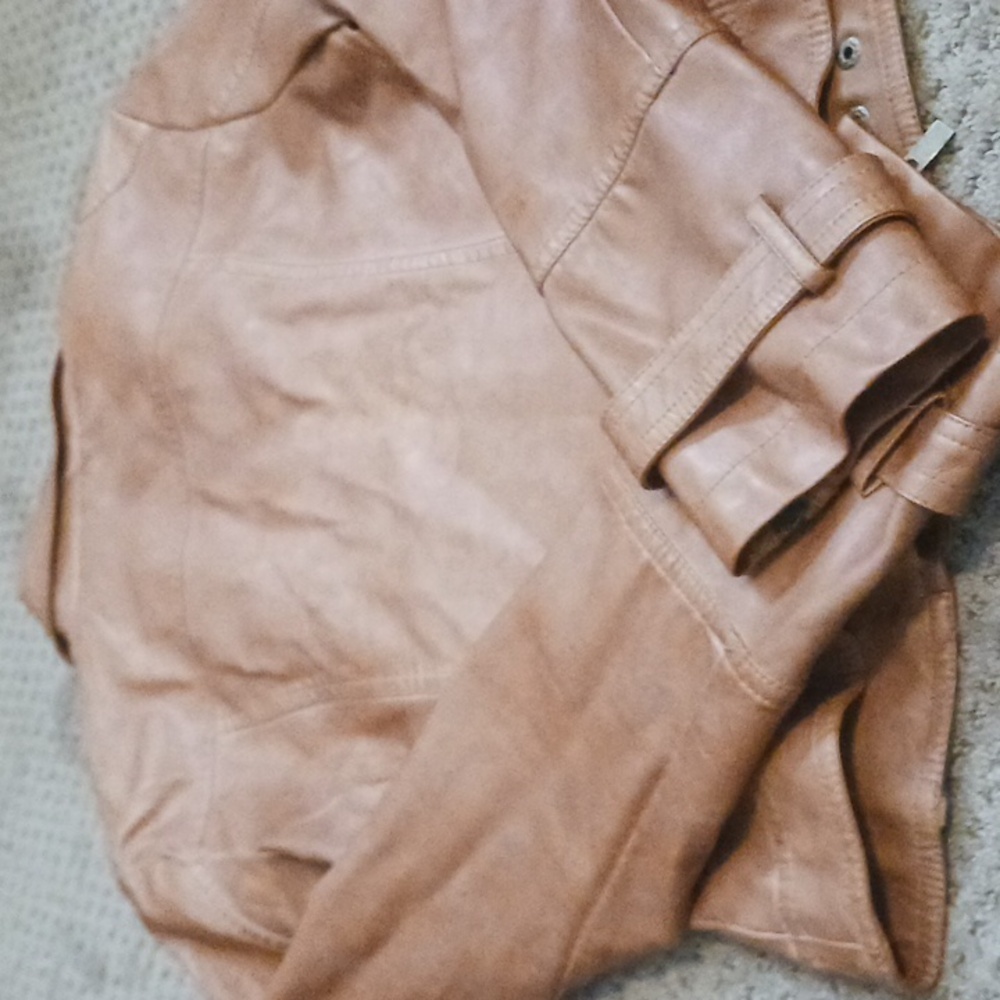 Jacket - Picture 8 of 9